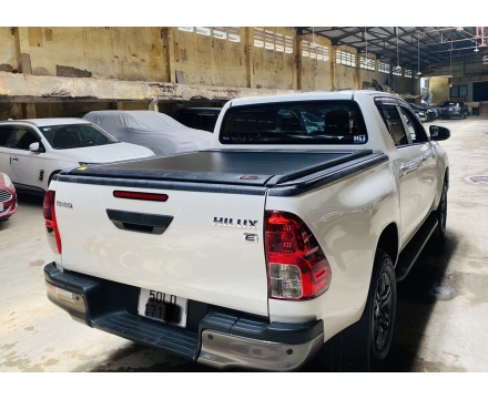 Nắp thùng cuộn điện Hilux