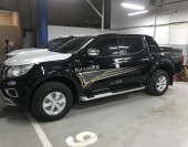 Nắp thùng Navara không có nhiều lựa chọn?
